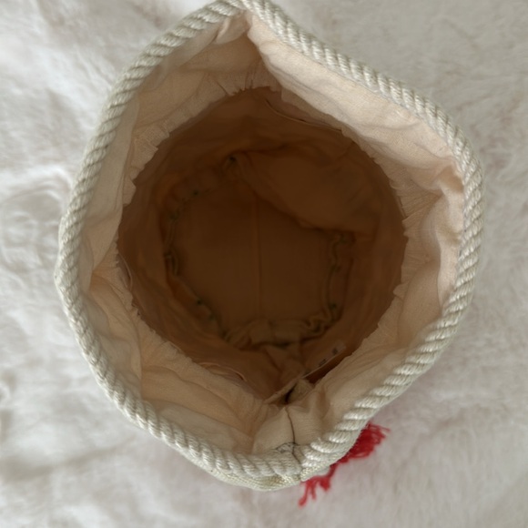 Floral Embroidered Drawstring Pouch - Picture 3 of 4